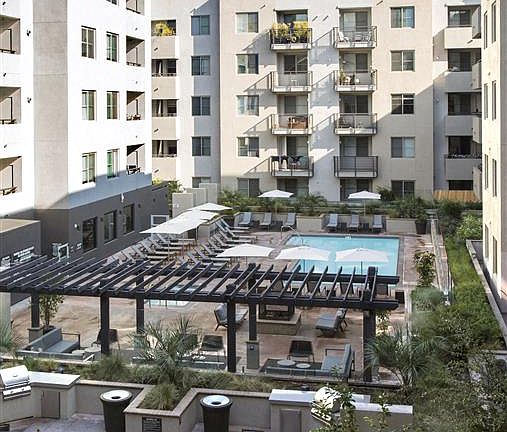 5th image of 1724 N Highland Ave APT 428