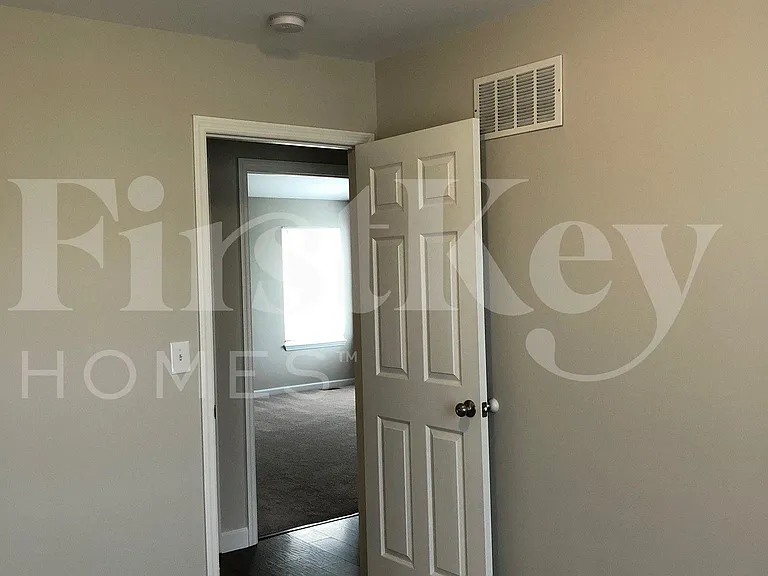 1503 Jordan Lee Ct — Photo 24