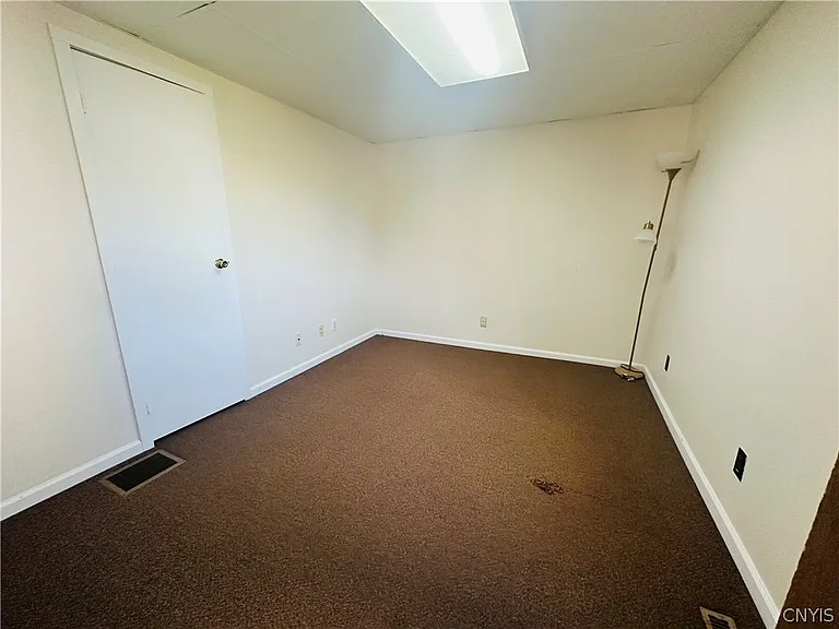 8 John St — Photo 5
