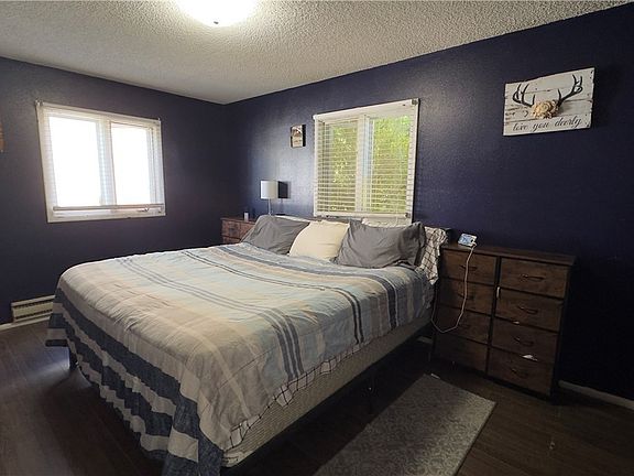5th image of 403 Wildrye St