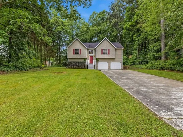 94 Hollis Cir, Dallas, GA 30157