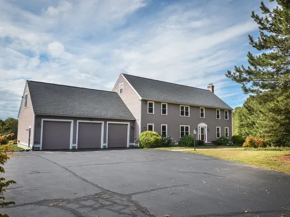 98 Coburn Rd, Berlin, MA 01503