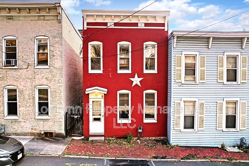 1st image of 329 Bedford St