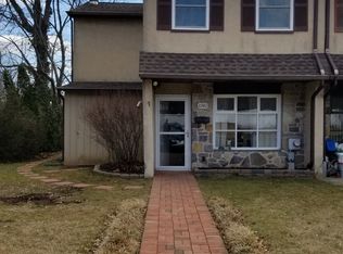 2240 Lisa Dr, Warrington, PA 18976