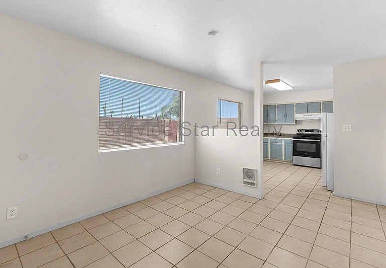 2510 E Pueblo Ave #3 — Photo 5