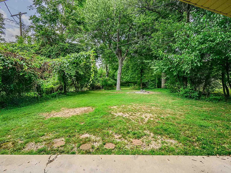 117 N Hillsdale Dr — Photo 30