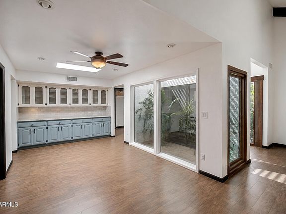 4th image of 971 E ACACIA Circle