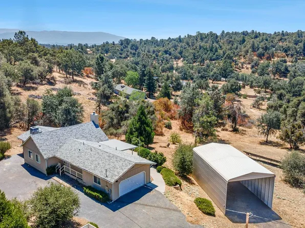 31911 Mountain Ln, North Fork, CA 93643