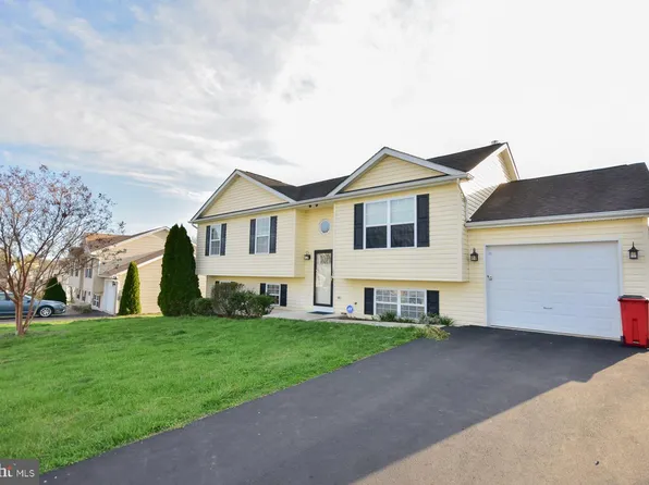 109 Brin Dr, Ranson, WV 25438