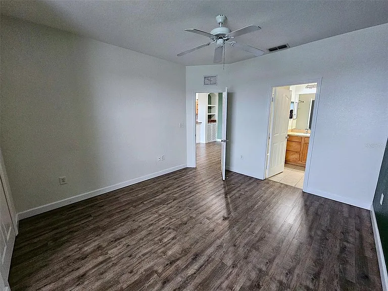 8335 38th Street Cir E #305 — Photo 14