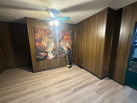 3rd image of 34 Wylie Dr