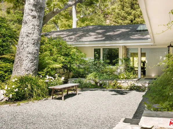 2610 Mandeville Canyon Rd, Los Angeles, CA 90049