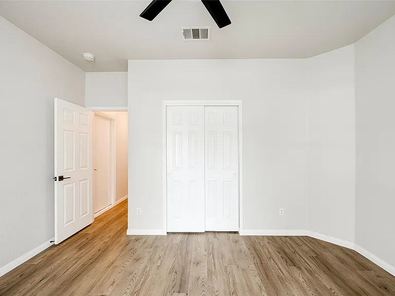 2401 Marshall Trl — Photo 20