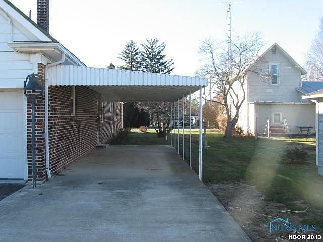2nd image of 204 S Jefferson St