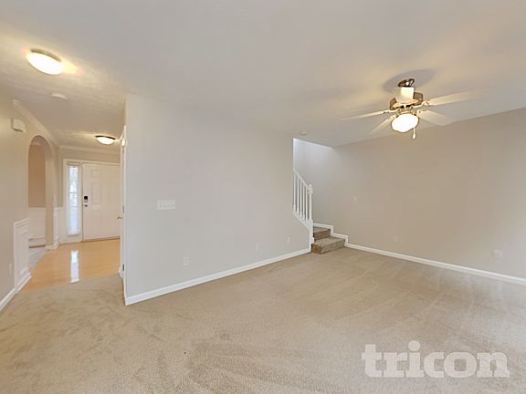 4th image of 8274 Eastshore Dr