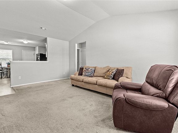 5th image of 1191 River Oak St