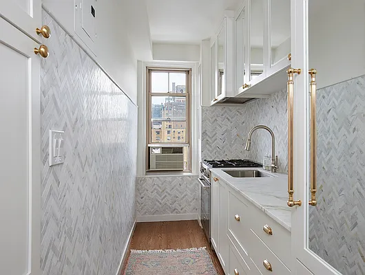 Rented by Compass | media 9