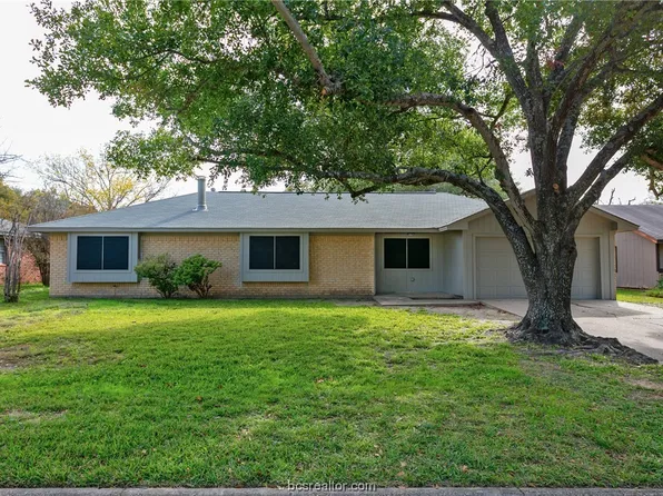 2508 Allen Forest Dr, Bryan, TX 77803
