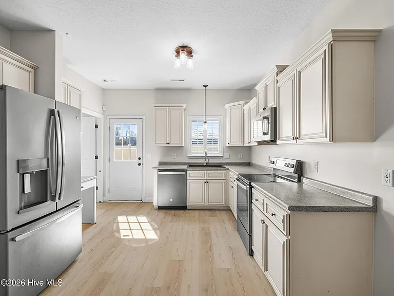 308 Winstead Loop — Photo 14