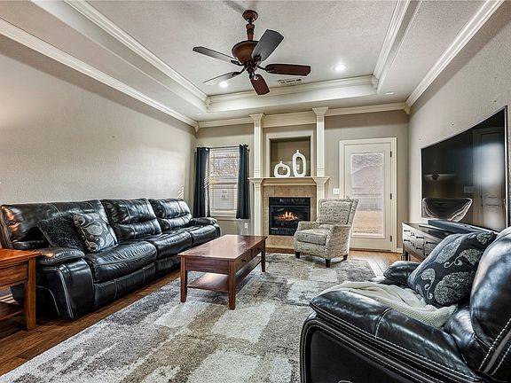 4th image of 3477 Westminster Ave
