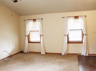 528 Renshaw St, Rochester, MI 48307