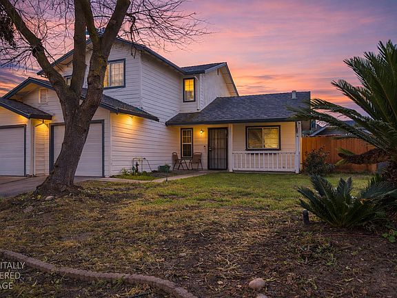 2nd image of 913 Jayhawk Way