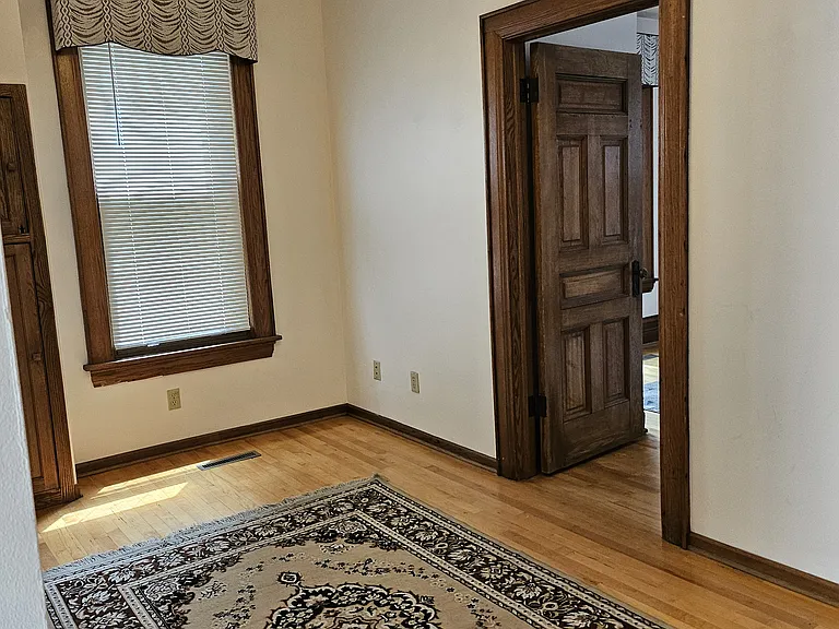 318 S 4th St #1F — Photo 13