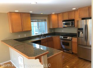 8842 Midvale Ave N, Seattle, WA 98103
