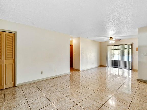 4th image of 3726 Wateroaks Dr