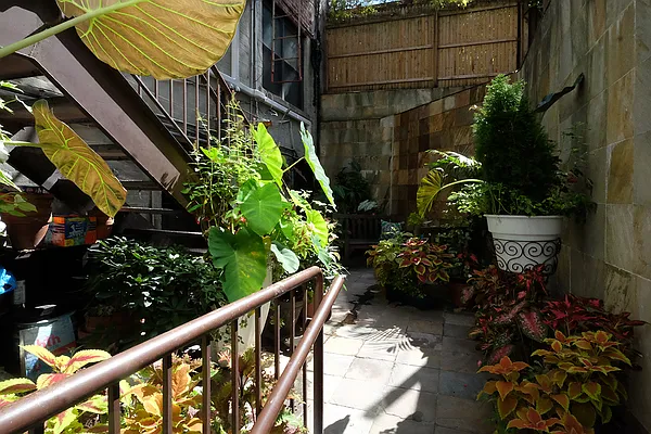 Rented by CG Realty | media 1