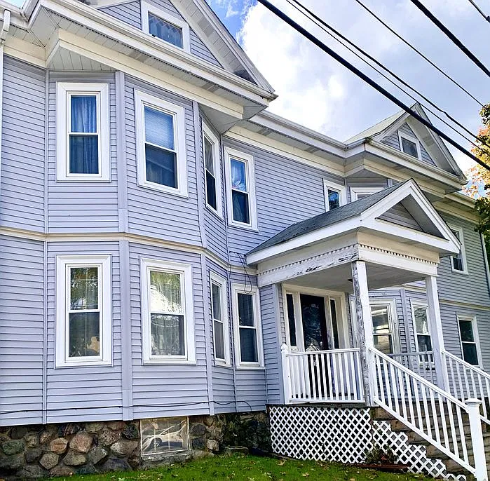 15 Dexter St #1