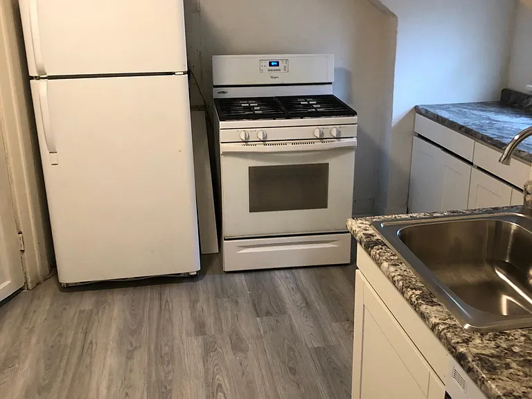1072 18th Ave SE #2 — Photo 13
