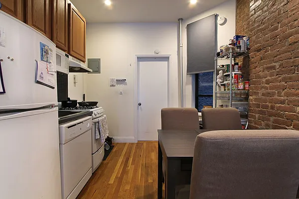 Rented by Compass | media 2