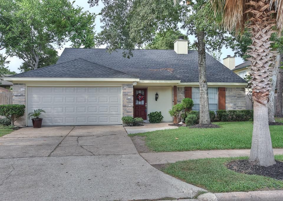 1st image of 2309 Parkview Dr
