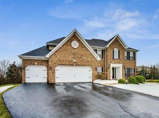 25719 Skyline Ct S, Plainfield, IL 60585