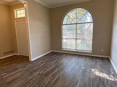5th image of 523 E Lanett Dr