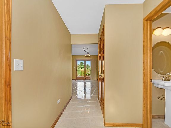 3rd image of 1640 Bellechase Dr
