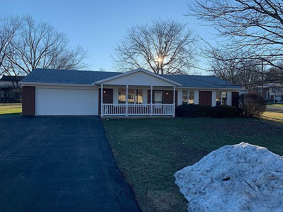2nd image of 520 Cypress Ln