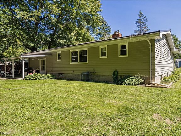 4th image of 824 Marshall Dr