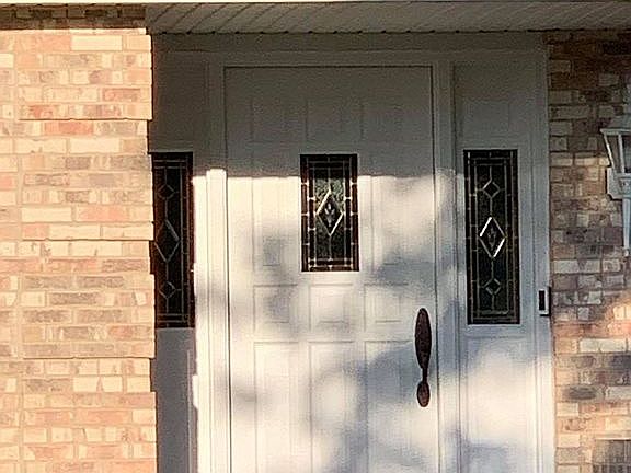 3rd image of 14819 Landings Ln