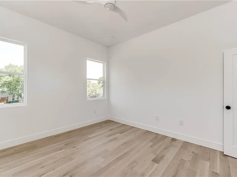 4800 Vinson Dr #B — Photo 26