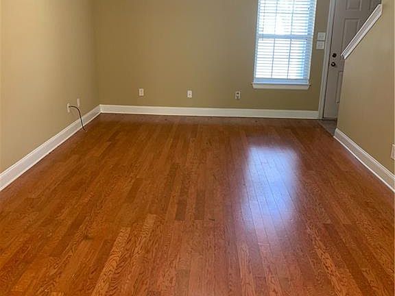 5th image of 3218 Veterans Memorial Pkwy APT 616