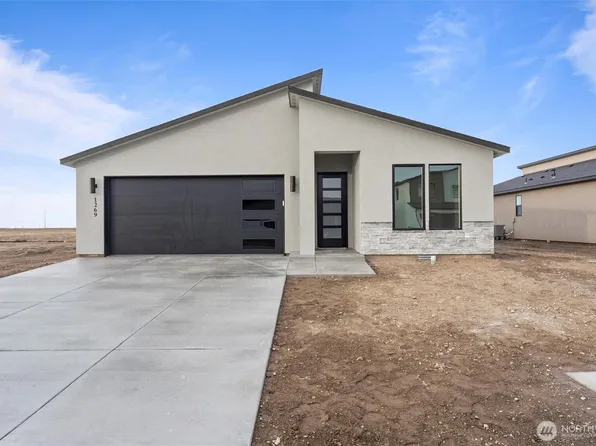 1269 E Mt Hood Street, Othello, WA 99344