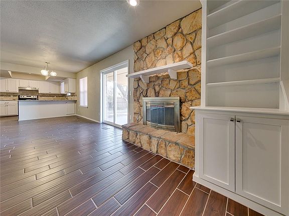 5th image of 2731 Richardson Dr