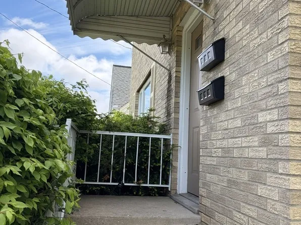 21252 Goller Ave Unit 2, Cleveland, OH 44119