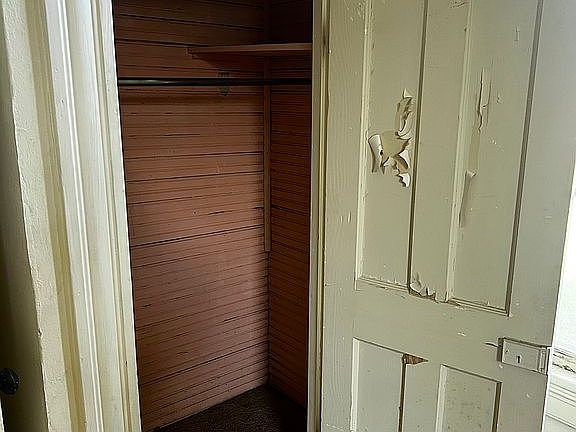 Closet 3