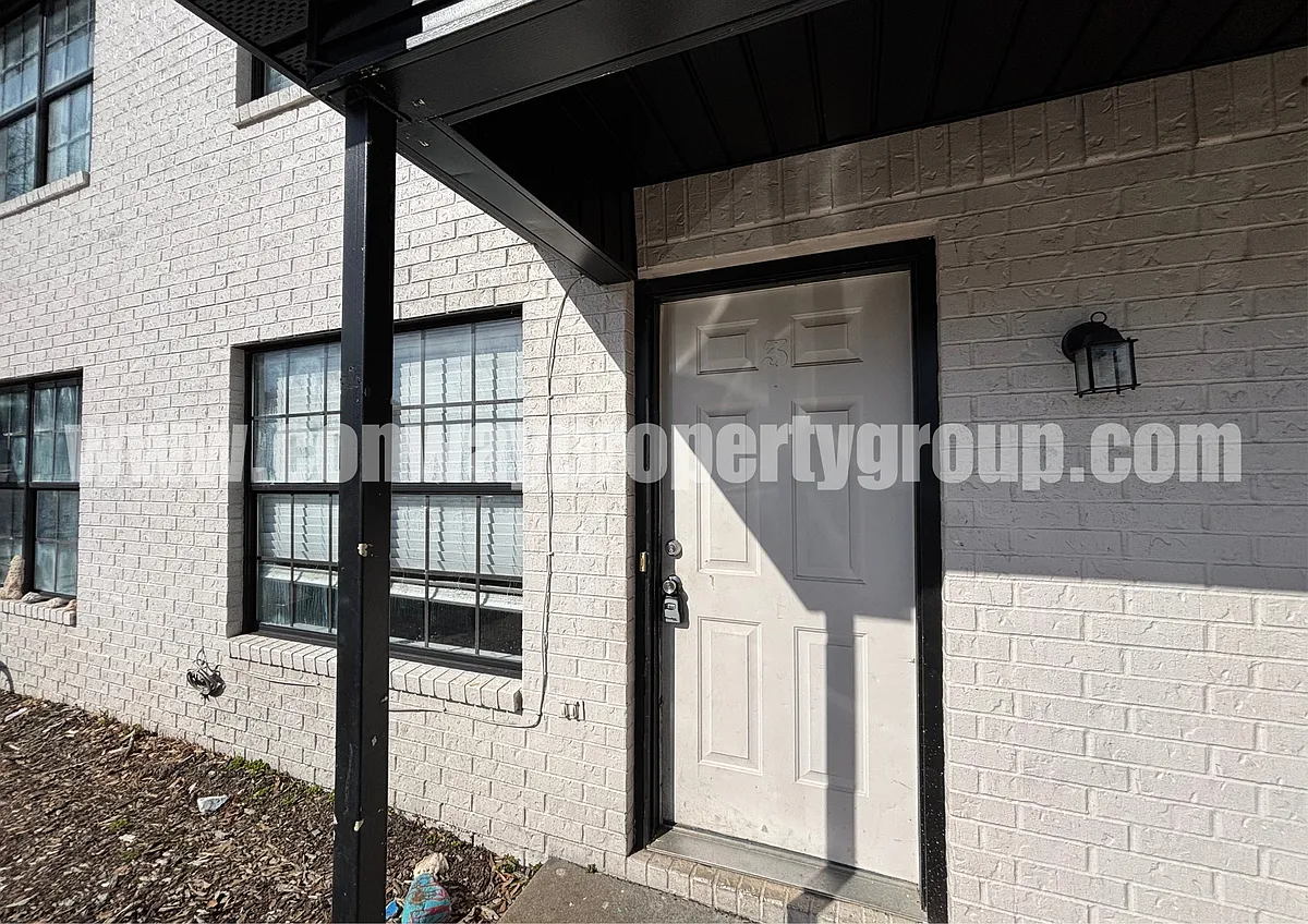Building Photo - 24 Wells Rd #3