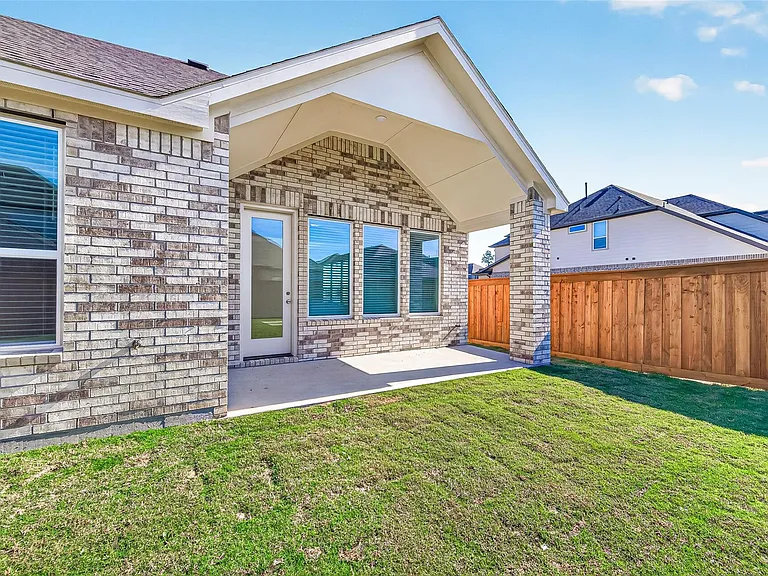 4916 Northern Woods Dr — Photo 41