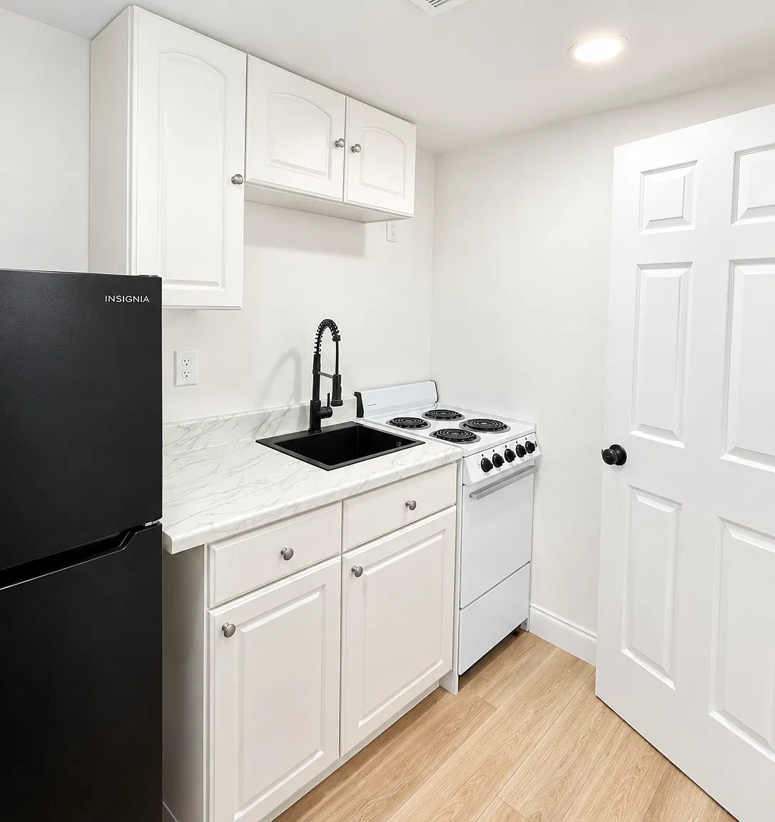 1 bed, $1,100 — Photo 1