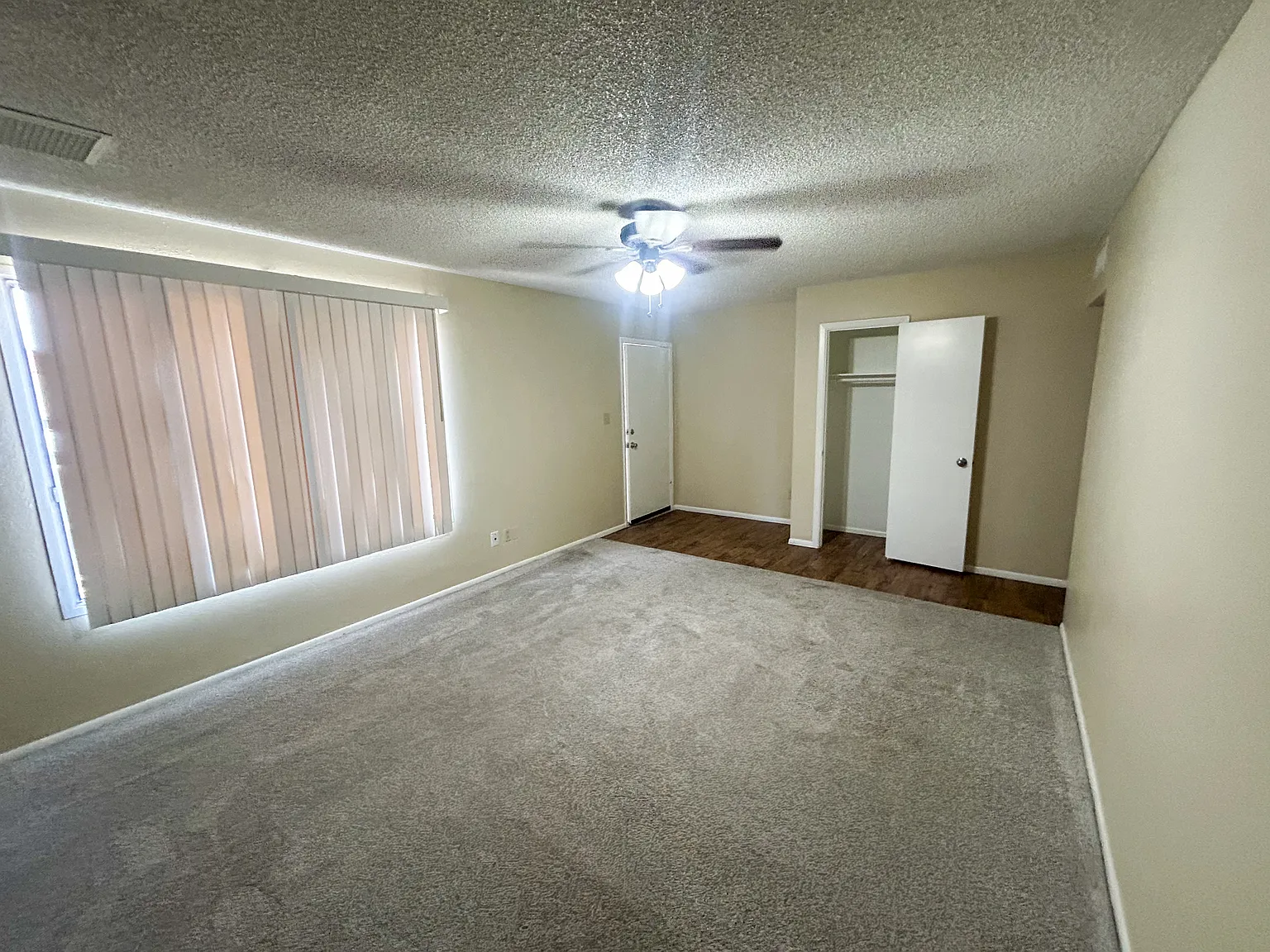 10624 N 33rd Ave — Photo 3